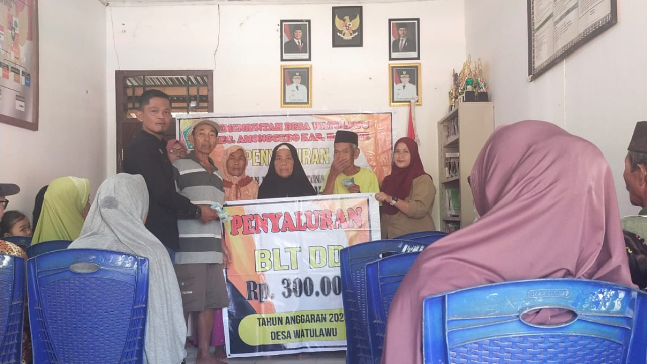Pemerintah Desa Watulawu Salurkan BLT Dana Desa Tahap II kepada 20 KPM untuk Bulan Juli–Agustus 2025