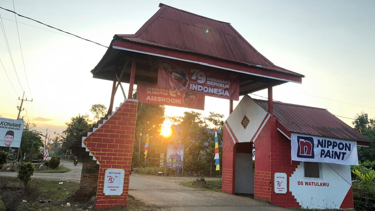 Gapura Watulawu Dihiasi Warna Baru di HUT RI ke-79: Nippon Paint Jadi Sponsor Utama