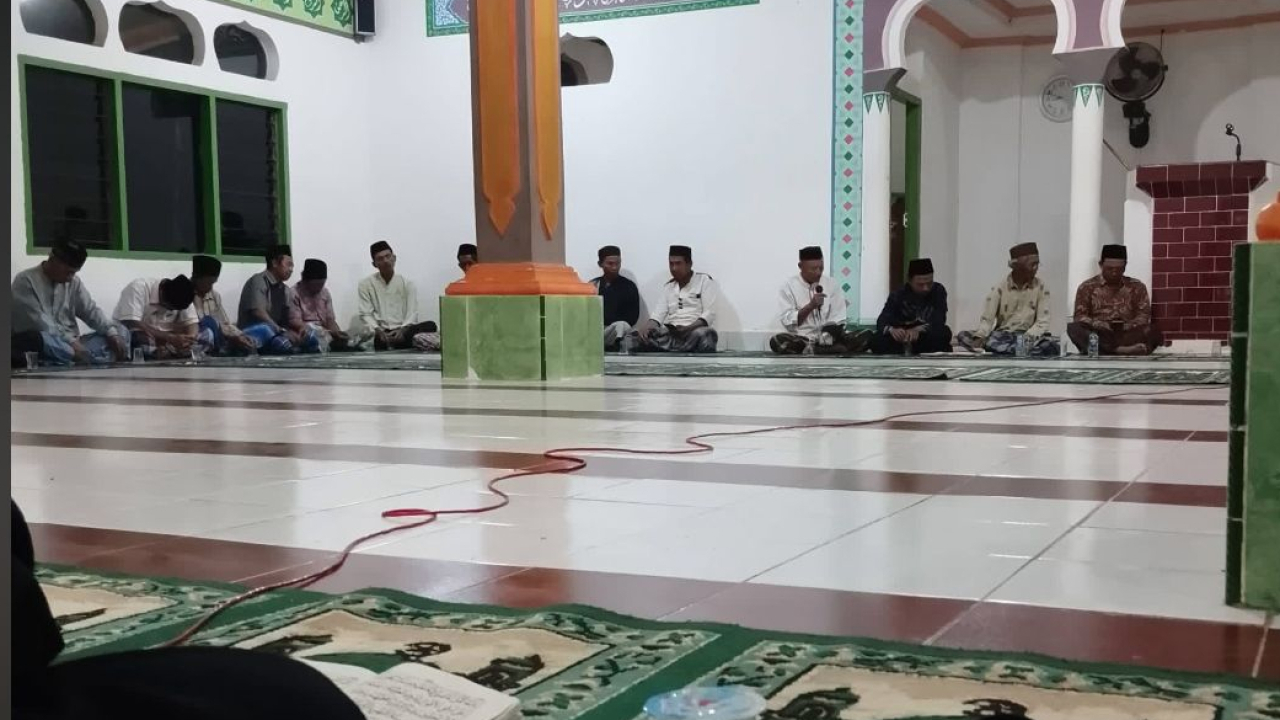 Peringatan Maulid Nabi Muhammad SAW di Masjid Al-Ikhlas Desa Watulawu, Momentum Mempererat Silaturahmi dan Meningkatkan Keimanan