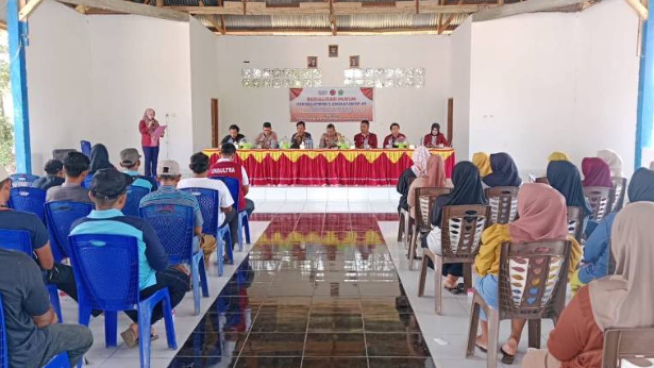 Mahasiswa Hukum UNSULTRA Sosialisasikan Pencegahan KDRT di Desa Matabura Kabupaten Konawe