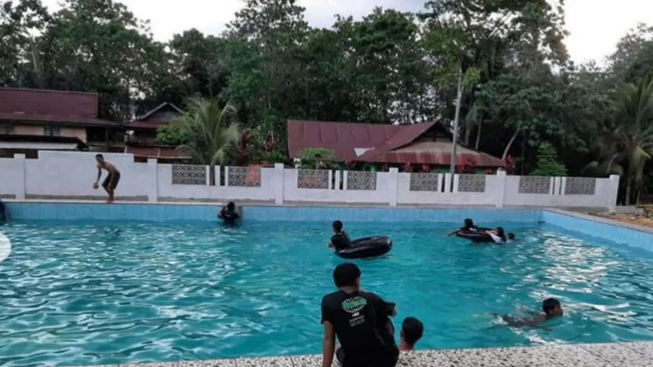 Kolam Renang Matawoi Pubenua