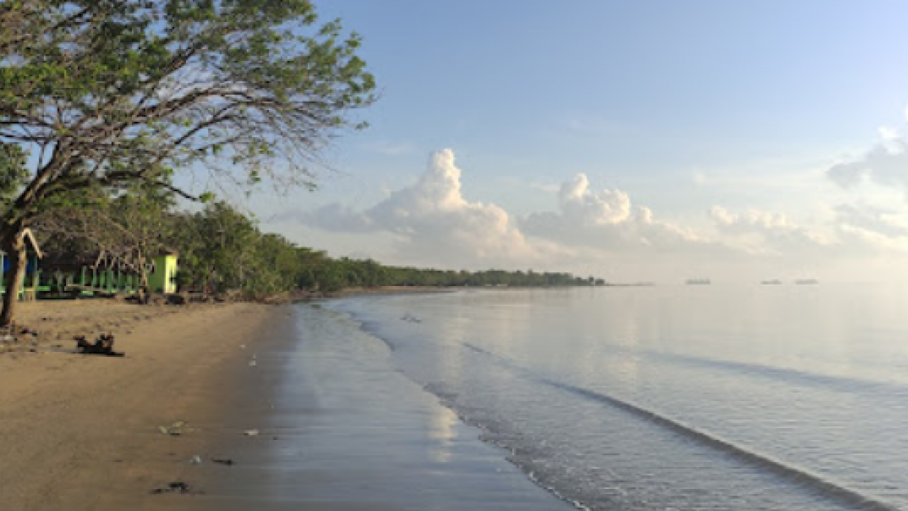 Pantai Batu Gong Kendari