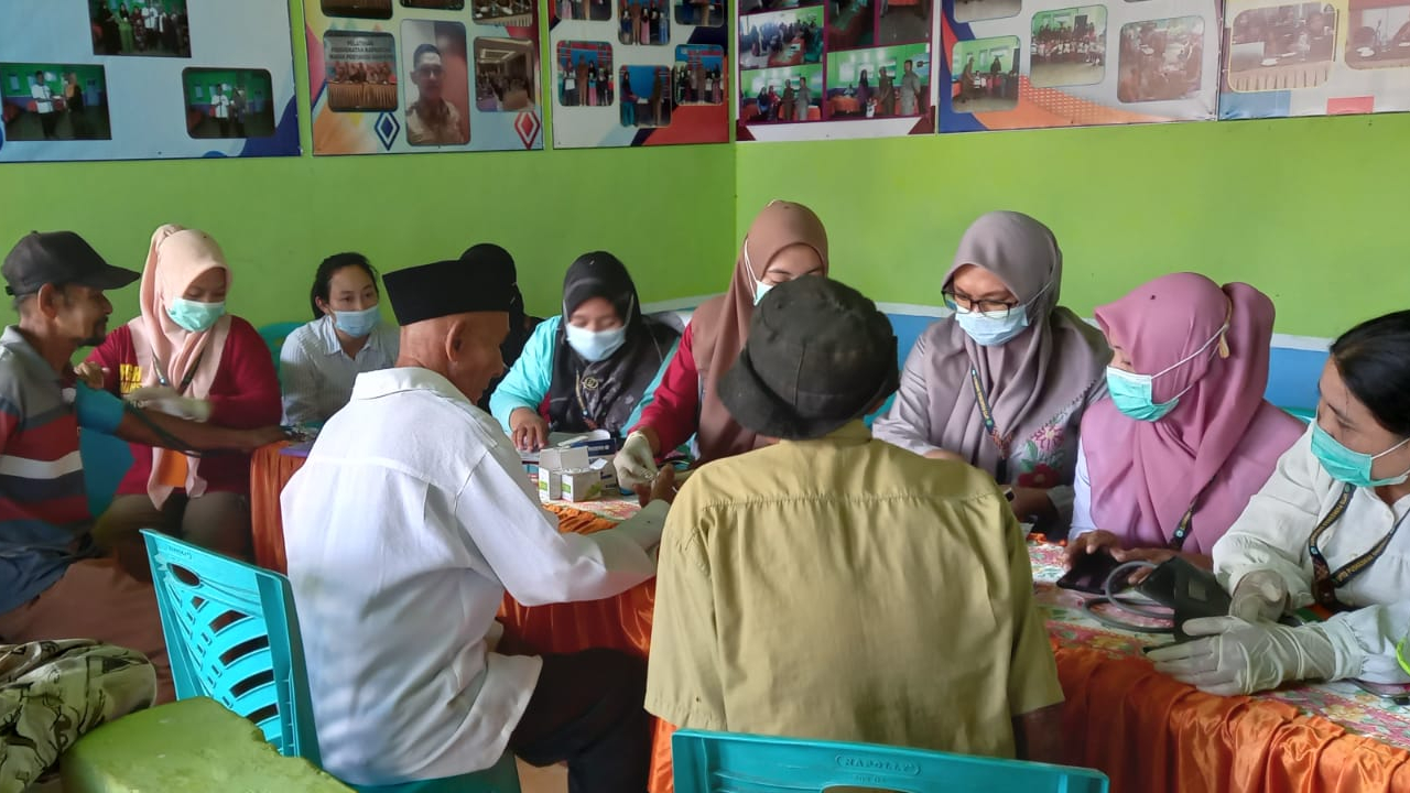 Puskesmas Onembute bekerja sama dengan Pemerintah Desa Kasumeia Kecamatan Onembute, Kabupaten Konawe, Mengadakan Kegiatan Pengobatan Gratis dan Sunat Masal.