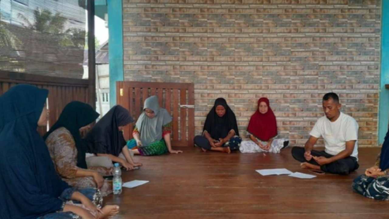 Mahasiswa ITB AD Jakarta lakukan Pemberdayaan Perempuan pesisir di Desa Wisata