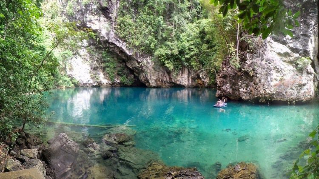 Danau Biru