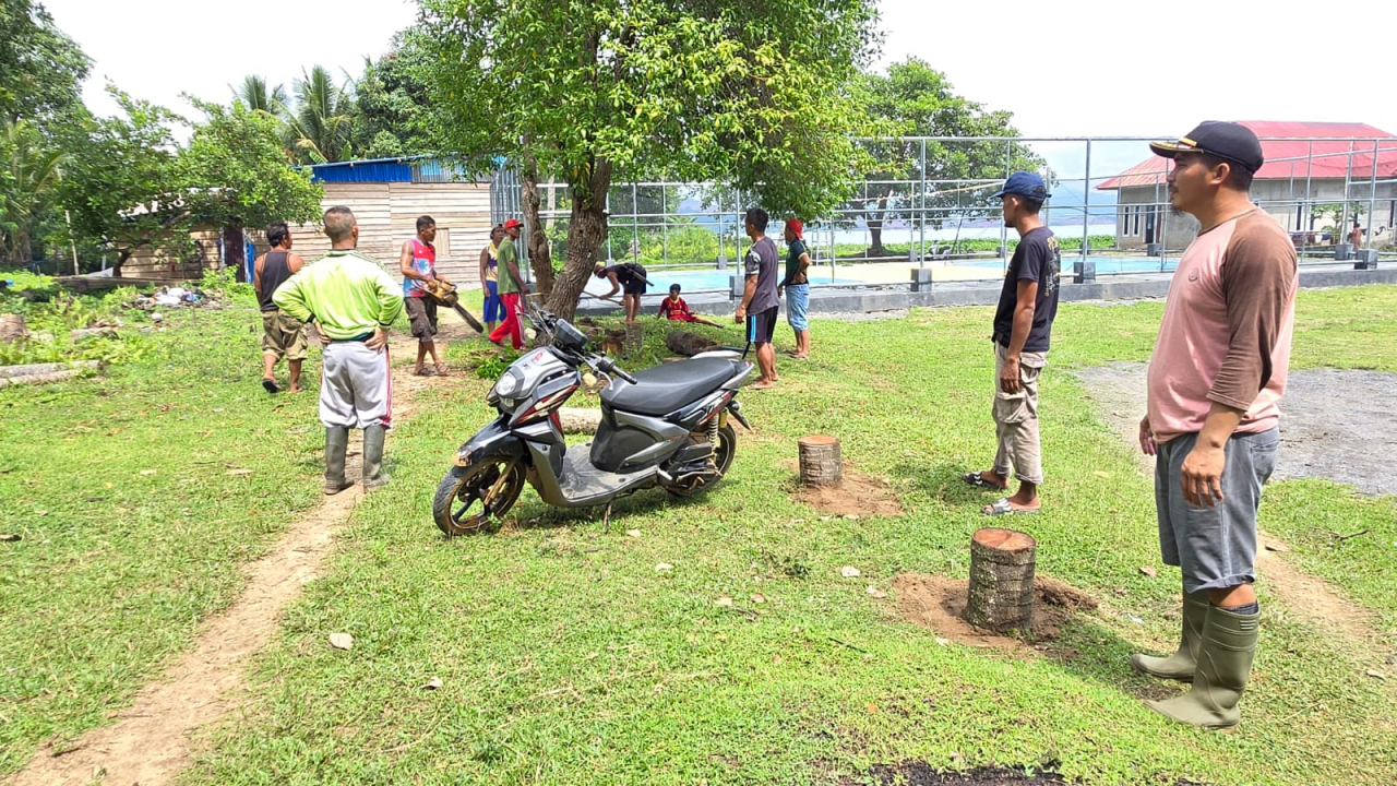 Desa Bandaeha Lestarikan Tradisi Gotong Royong