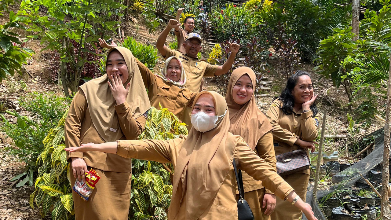 Agrowisata Perbukitan Tababu: Surga Hijau di Kolaka Timur