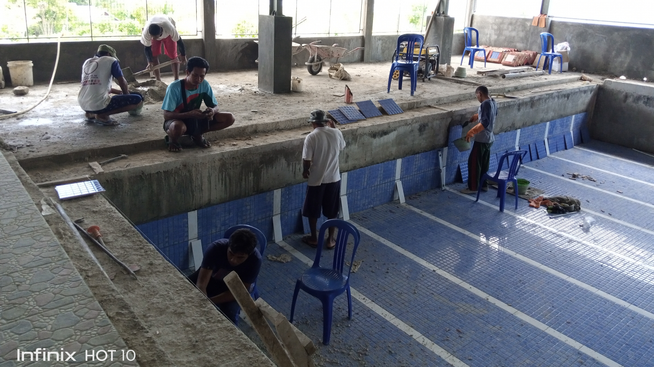 Berenang di Atas Batu: Sensasi Unik di Kolam Renang Desa Batuawu