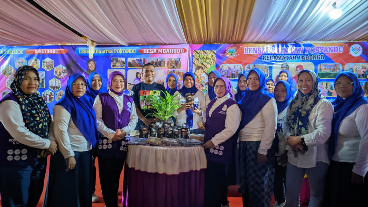 Kunjungan Tim Ketua TP. Posyandu Kabupaten Gorontalo ke Stand Jumbara Posyandu Kec. Tabongo
