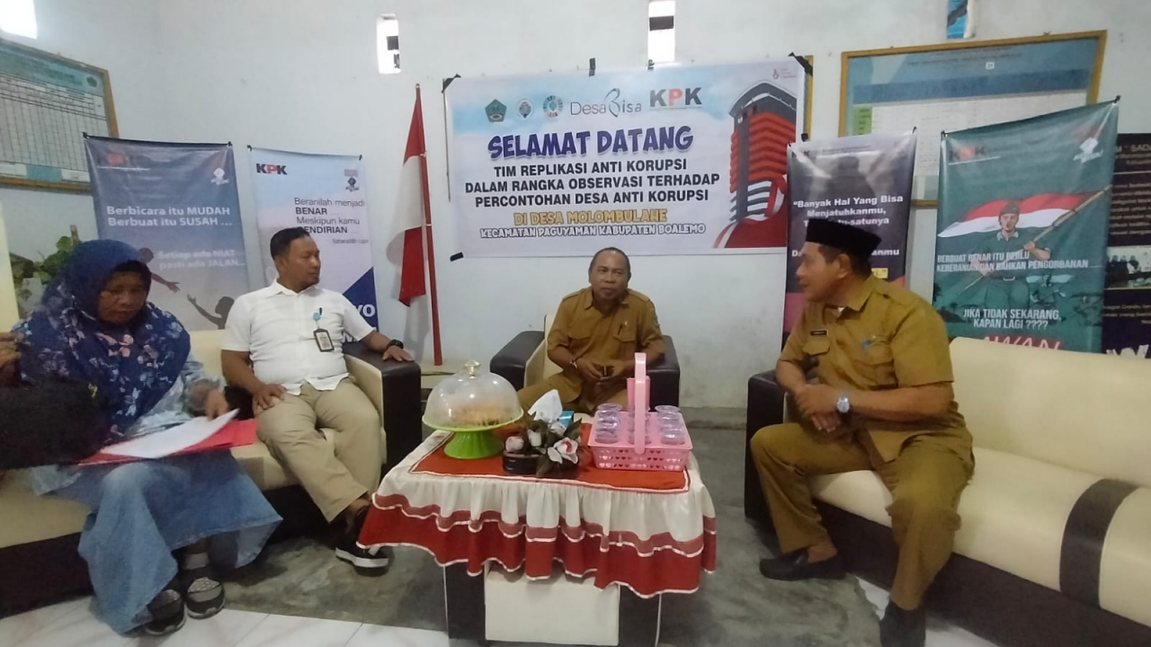 Kunjungan Tim Replikasi Anti Korupsi di Desa Molombulahe