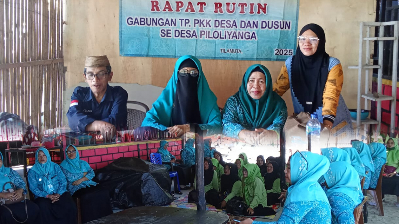 Rapat PKK Desa Piloliyanga 2025