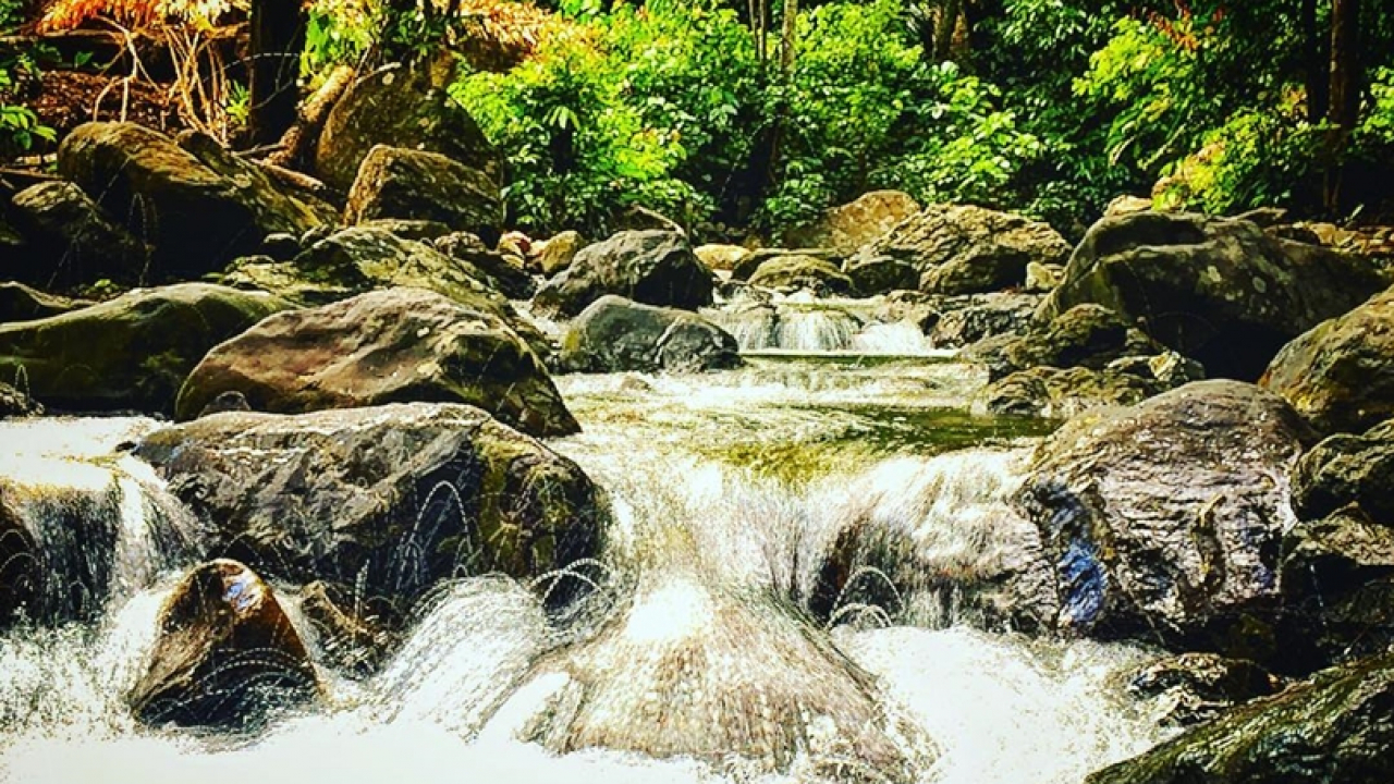Air Terjun Ayuhulalo