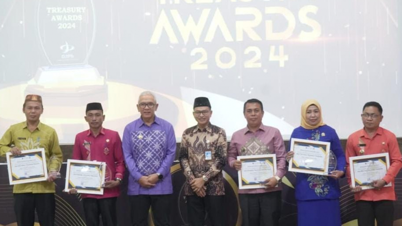 Desa Bumi Bahari Raih Penghargaan Treasury Awards Sebagai Desa Terbaik Dalam Pengelolaan Dana Desa Dikabupaten Pohuwato