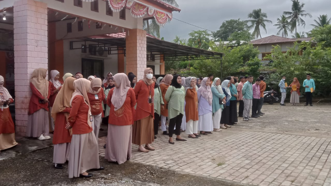 Apel Perdana Awali Tahun Kerja 2025 di Kecamatan Tomilito