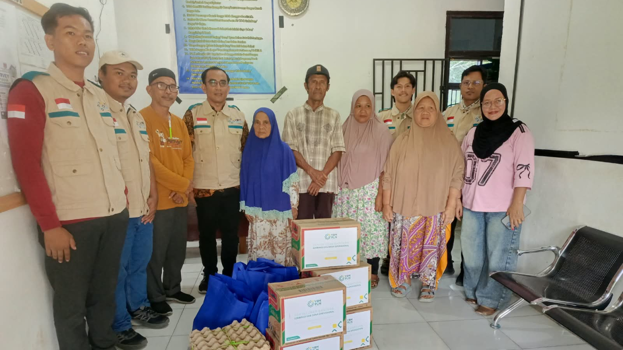 YBM PLN Mamuju Salurkan Bantuan Sembako kepada Masyarakat Kelurahan Dayanginna