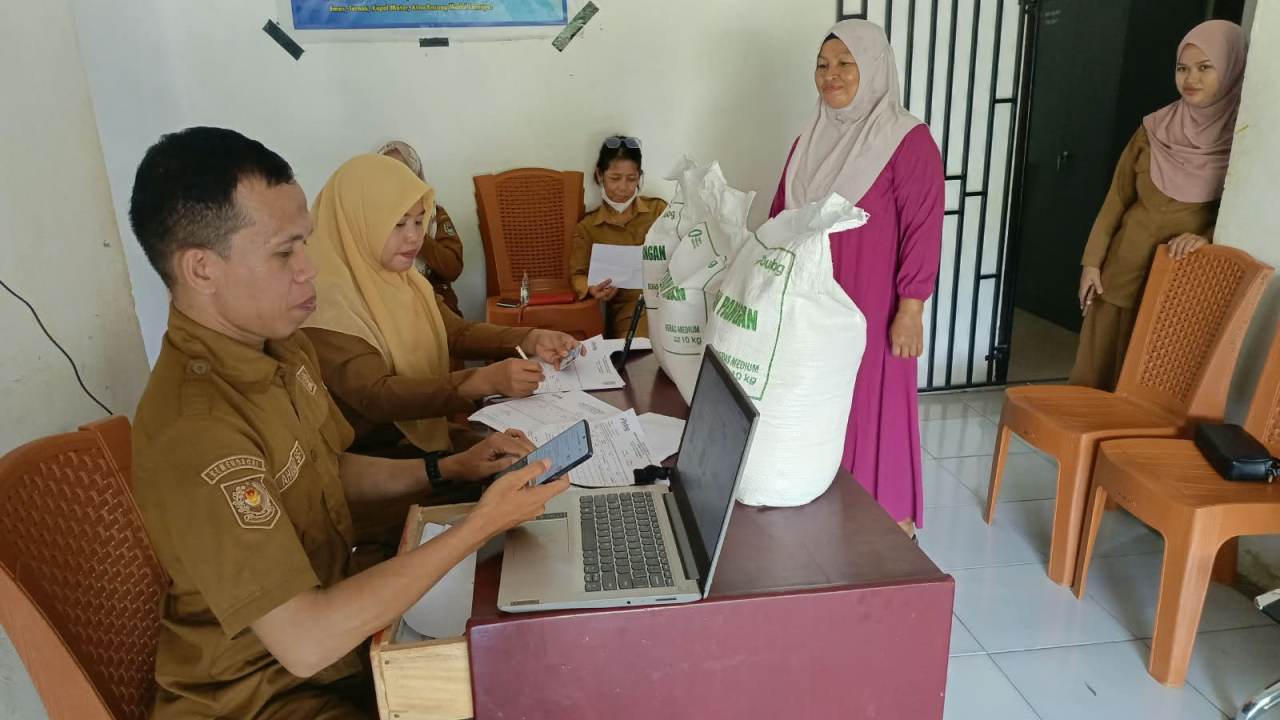 Pemerintah Kelurahan Dayanginna Salurkan Bantuan Pangan Beras Periode Juli–September 2026 kepada Masyarakat