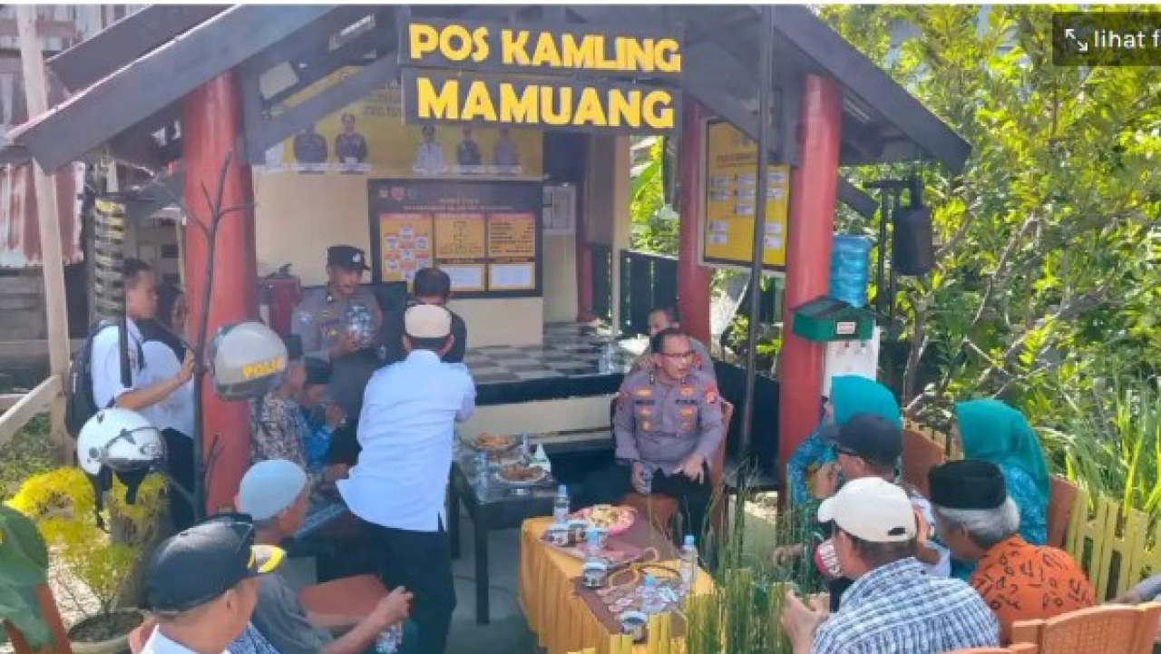 Bangun Pos Kamling di Tapalang, Polisi Latih Hansip Lumpuhkan Pelaku Kriminal dan Kekerasan