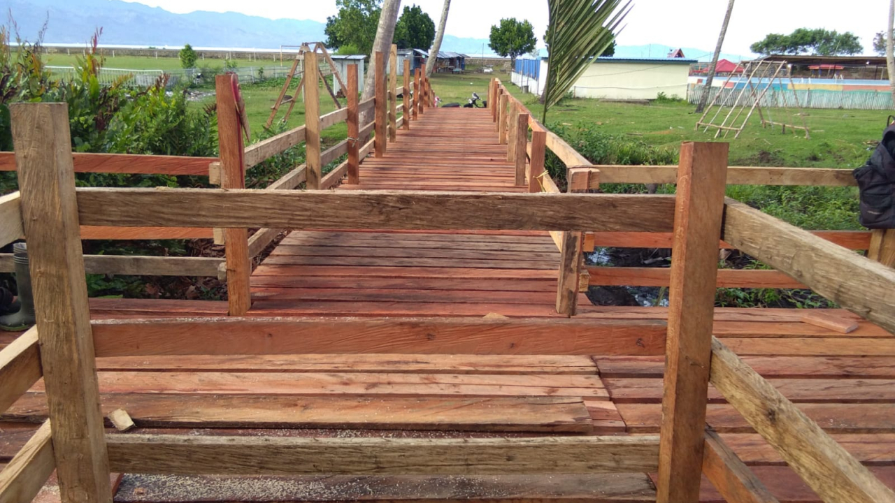 Ekowisata Jembatan Mangrove Desa Orobatu