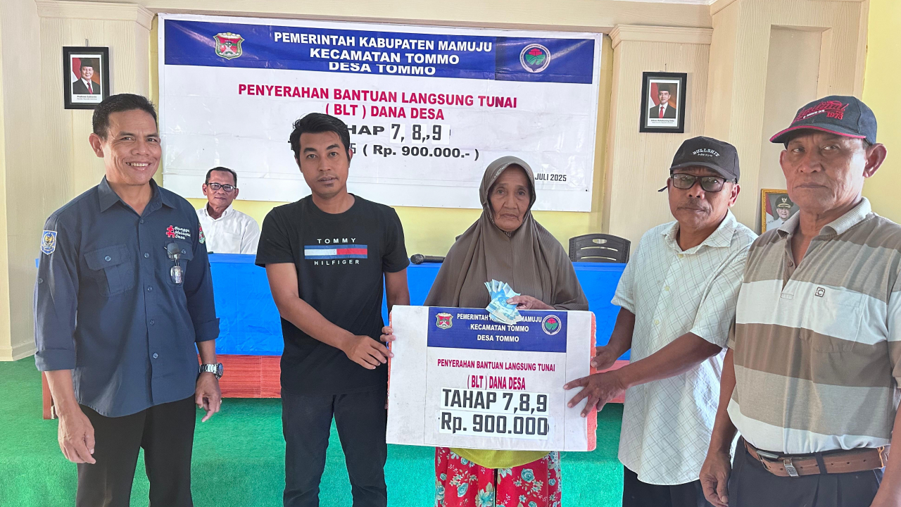 Pemdes Tommo Salurkan BLT untuk Bulan Juli, Agustus, dan September 2025
