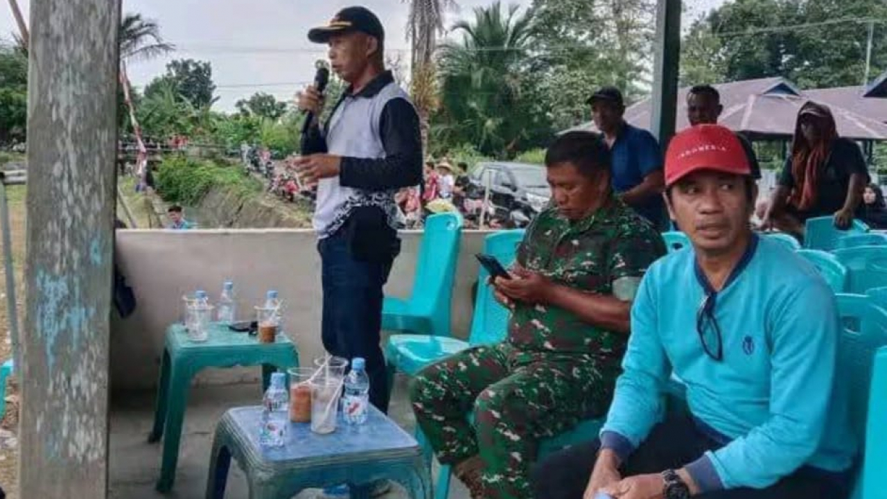 Meriahnya Perayaan Kemerdekaan di Desa Dungkait: Suksesnya Perlombaan Olahraga dan Apresiasi untuk Camat yang Luar Biasa