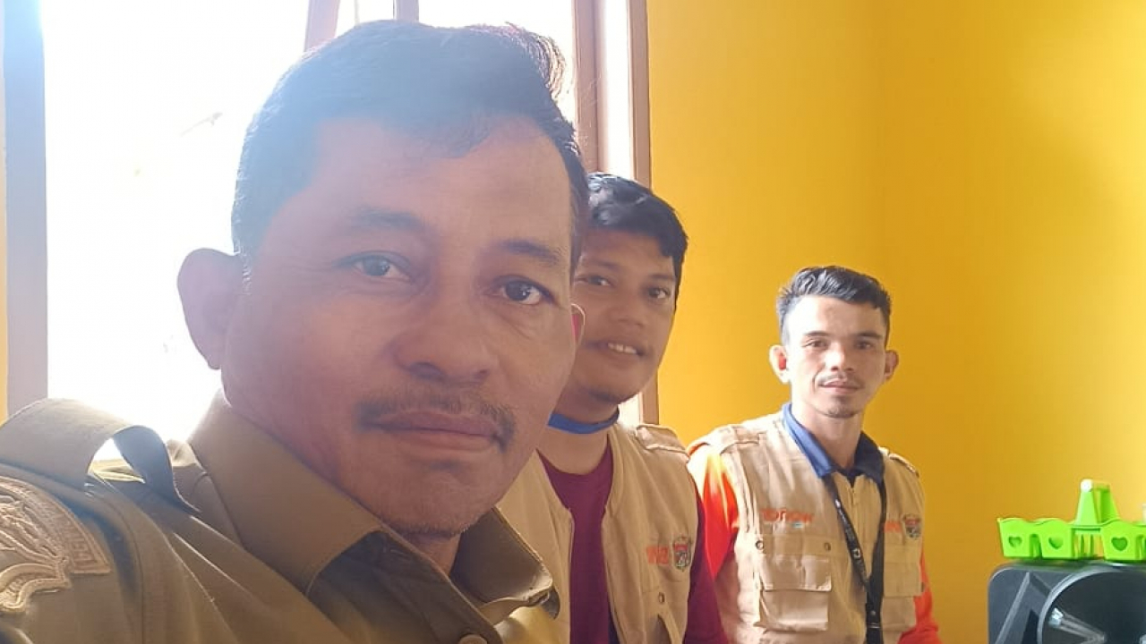 Pendampingan BPBD dalam Penilaian Kerusakan Hunian Pasca Gempa di Desa Dungkait, Kecamatan Tapalang Barat