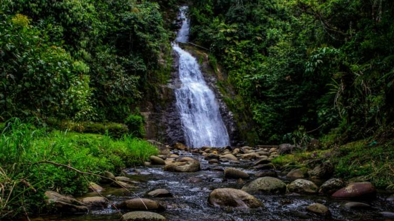 Air Terjun Sarambu Liawan