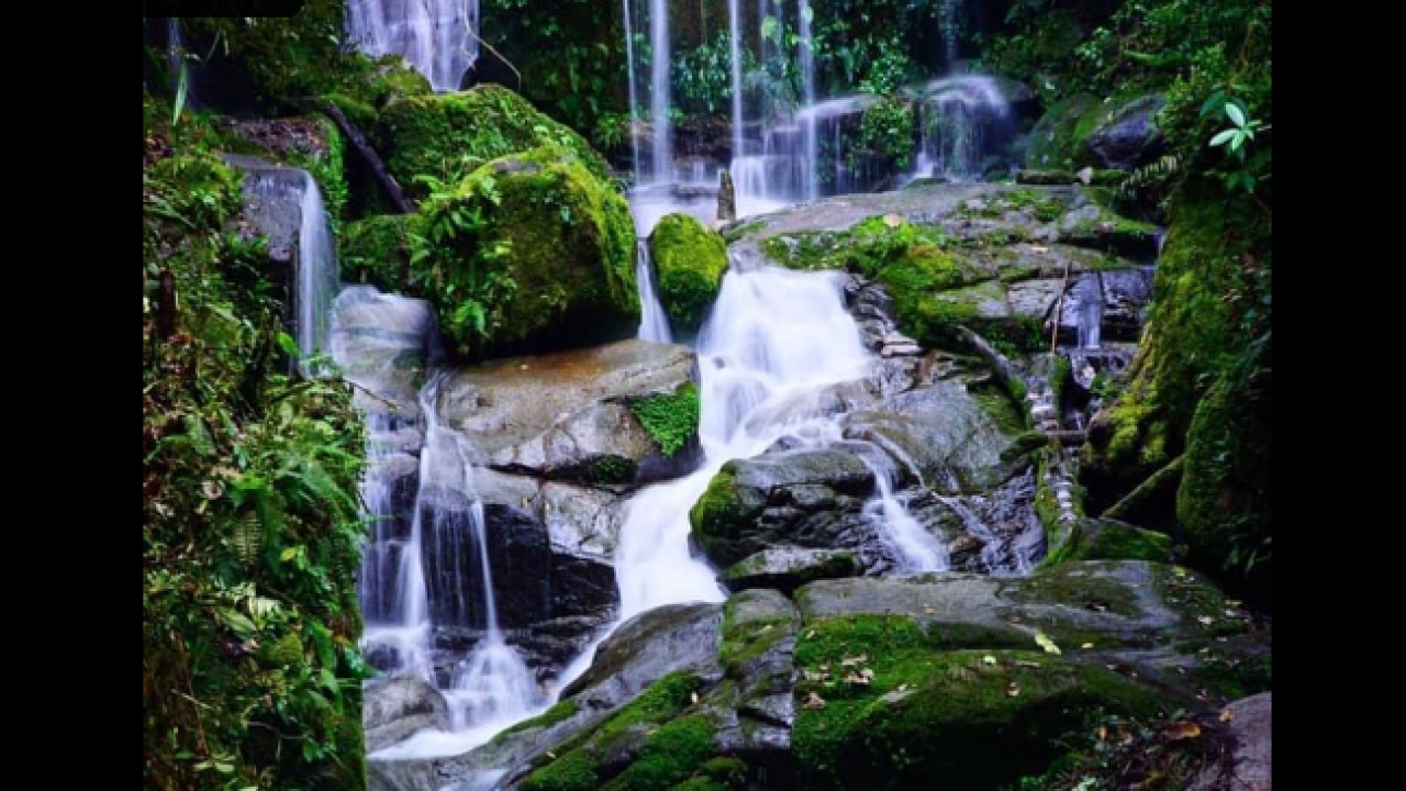 Air Terjun Banea
