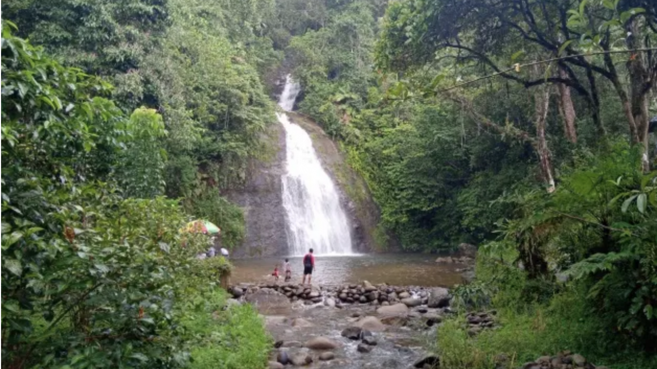 Air Terjun Sarambu Liawan