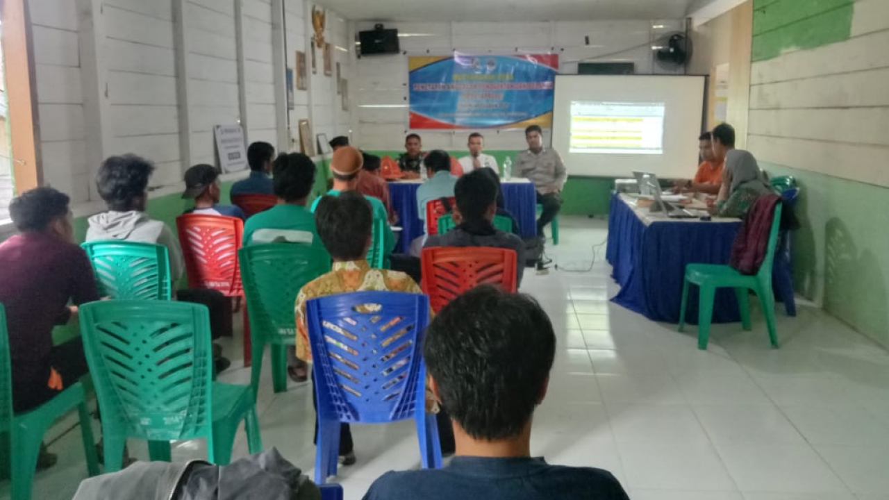 Musyawarah Desa Penetapan APBDes Tahun 2025 di Desa Banua Adolang