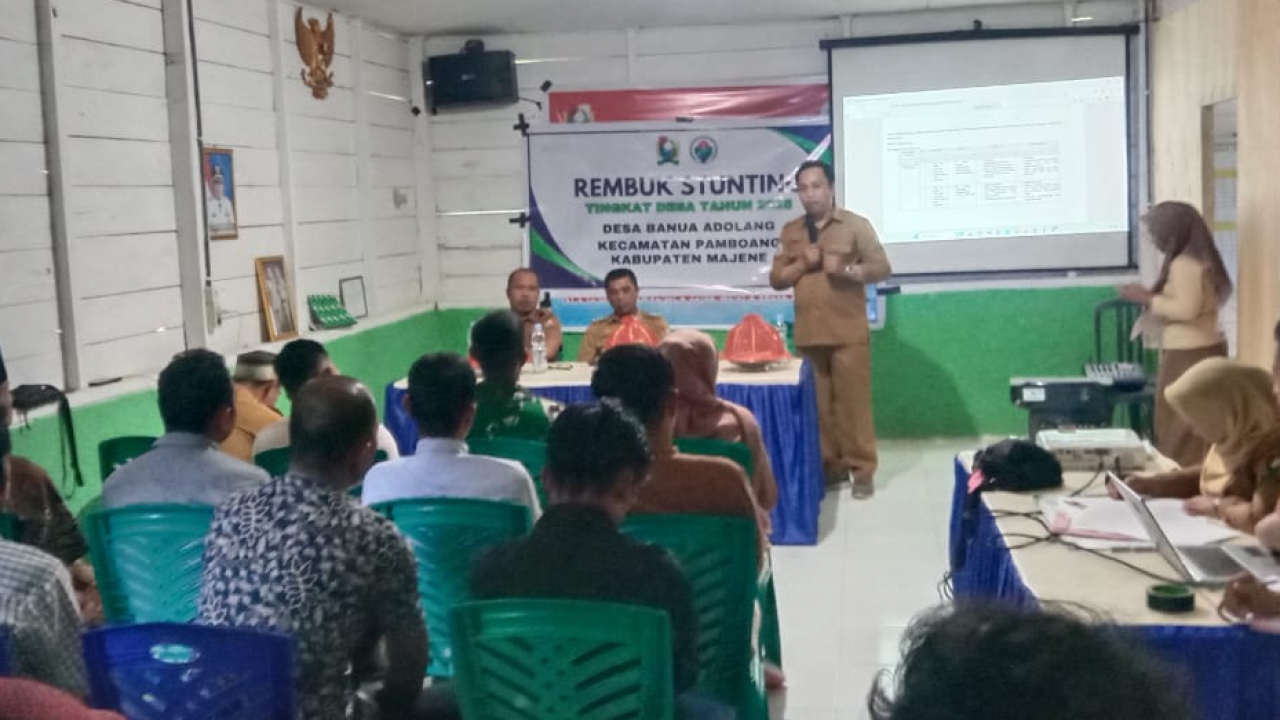 Rembuk Stunting di Desa Banua Adolang, Kecamatan Pamboang, Kabupaten Majene