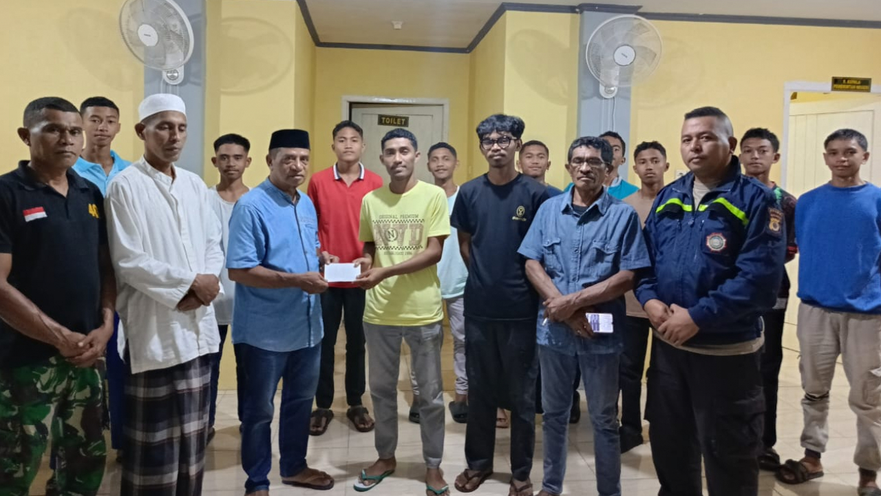Pelepasan Tim Lasqi Negeri Siri Sori Islam,Kecamatan Saparua Timur
