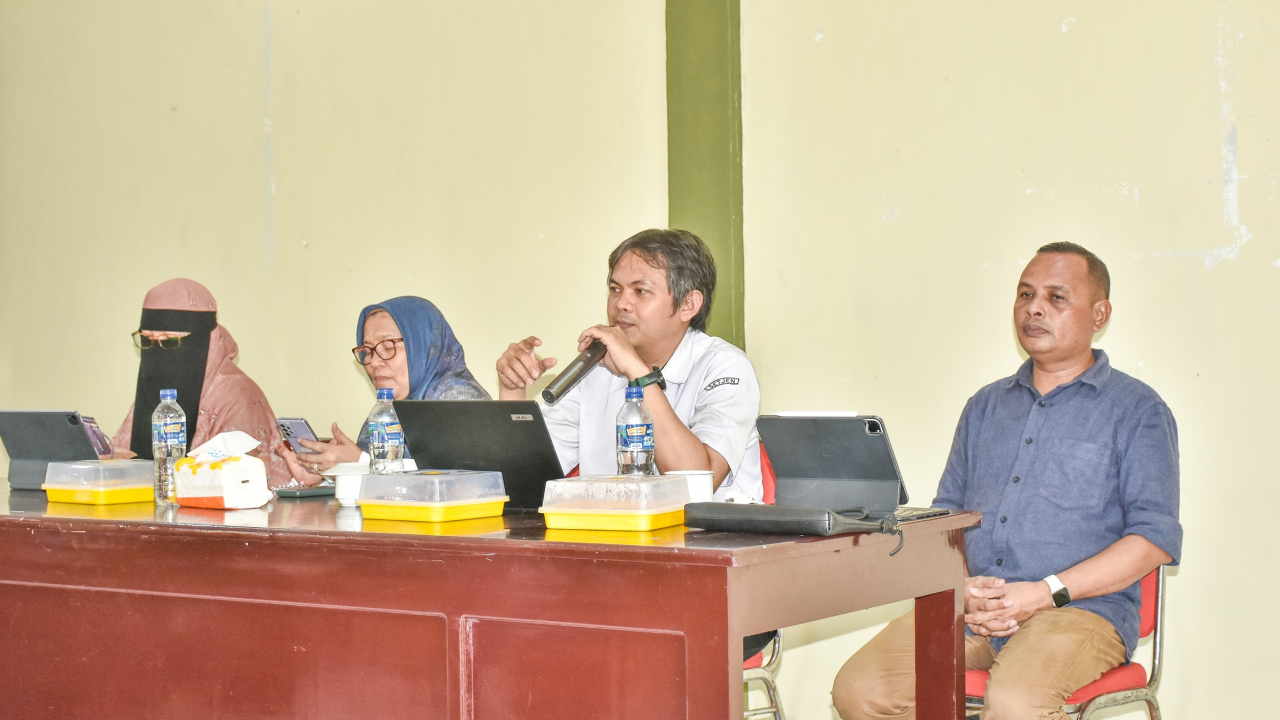 Sosialisasi dan Kunjungan Lapangan di Kawasan Konservasi Buru dan Buru Selatan oleh Kementerian Kelautan dan Perikanan