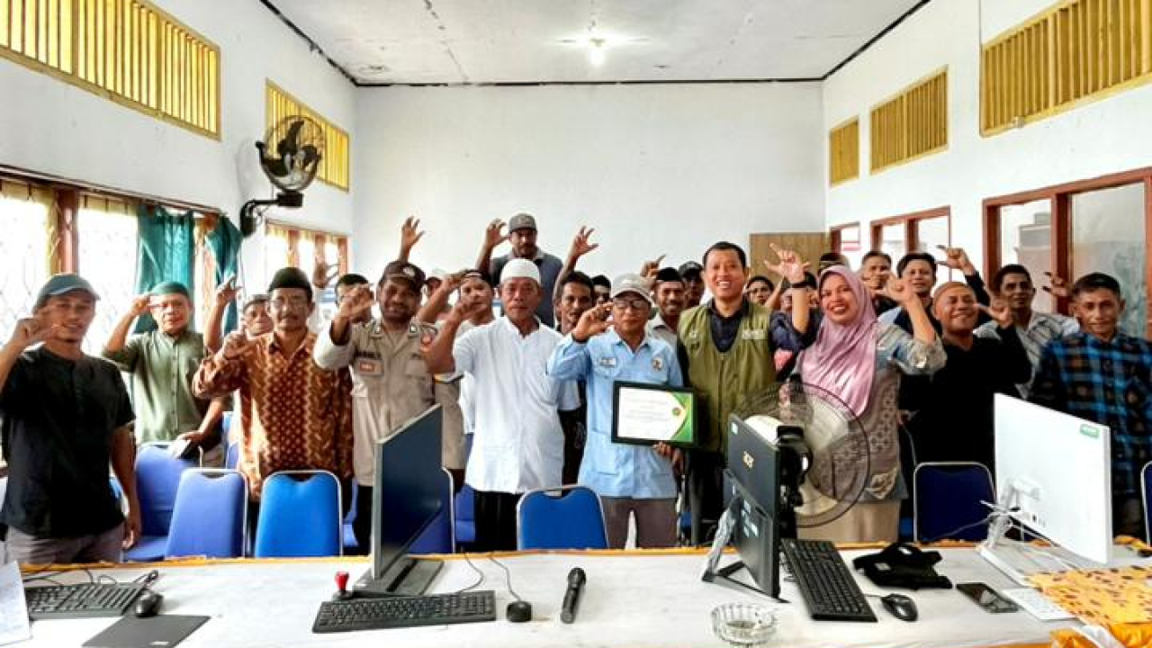 Layanan Online: Desa Luhu Permudah Administrasi Warga