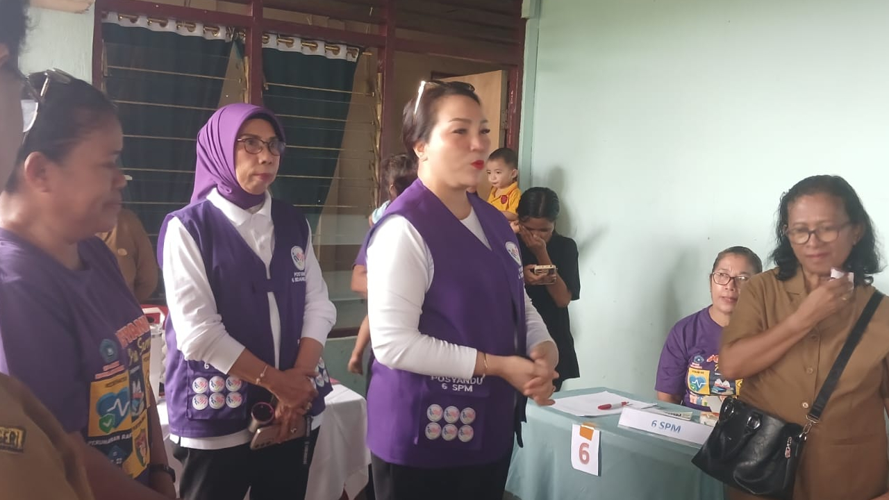 Ketua TP-PKK Ambon Blusukan ke Posyandu Sakura Halong!