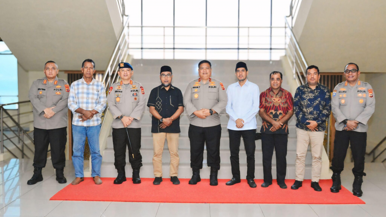 Merajut Damai di  Ambon :  Suara dari Hunuth, Hitu, Waiheru, dan Hitu Lama