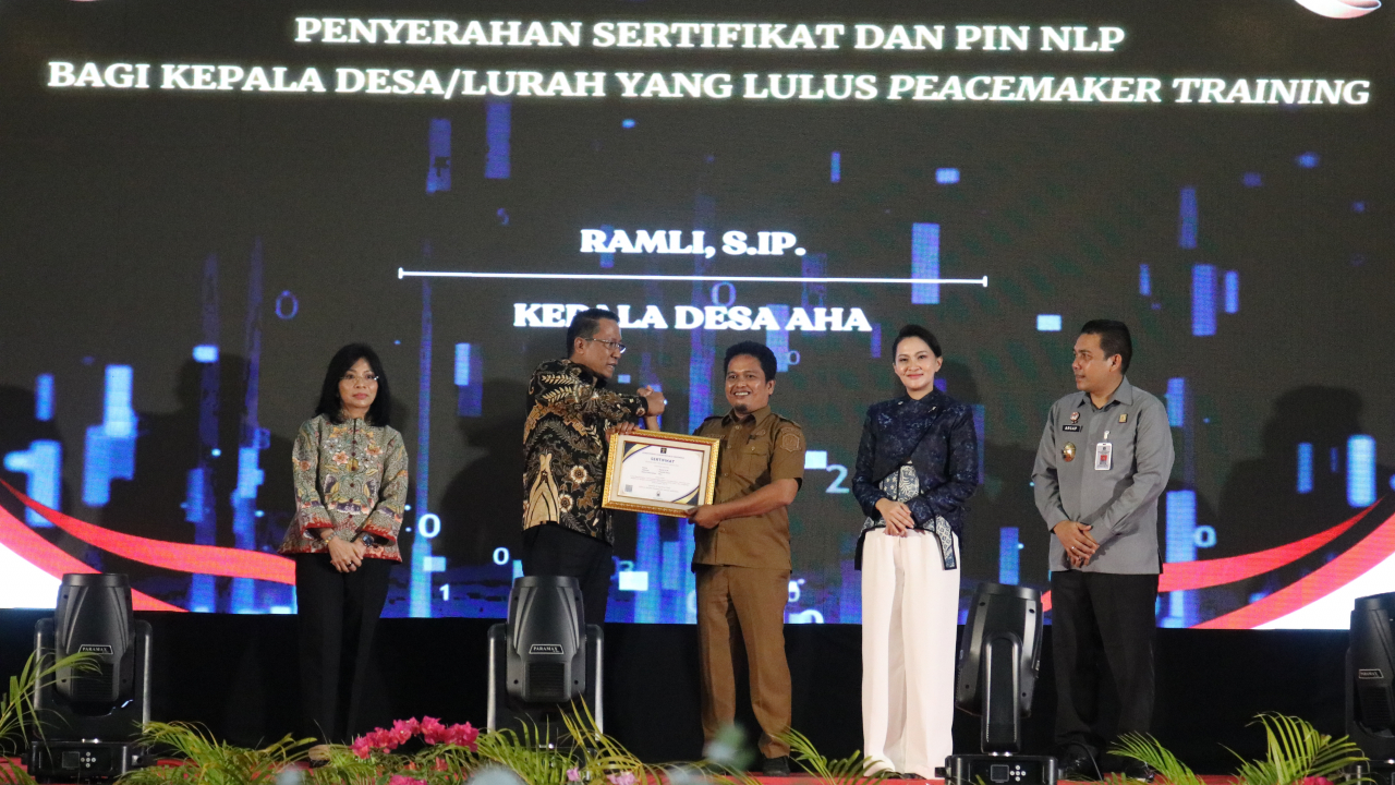 "Pelatihan Peacemaker Berhasil: Kepala Desa Siap Ciptakan Desa yang Rukun!"