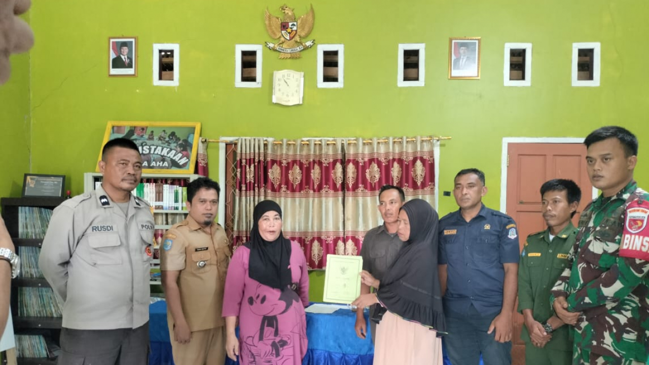 Pembagian Bansos Kepada Masyarakat Desa