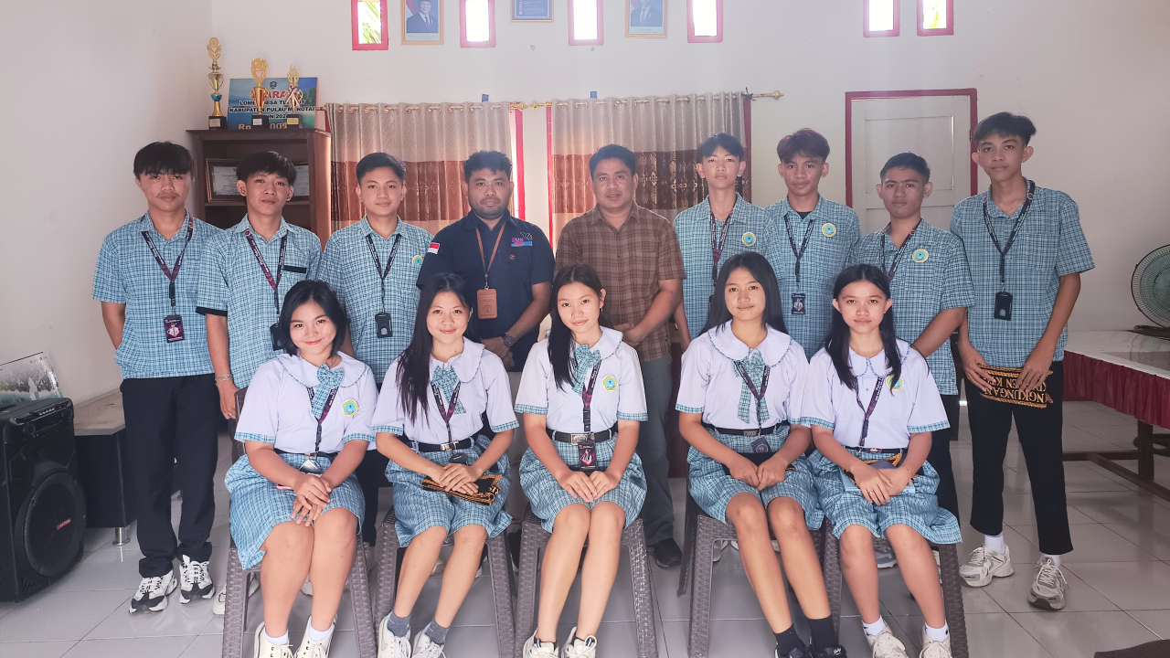 Pemerintah Desa Posi-Posi Sambut Kunjungan Siswa-Siswi SMK Kristen Kotamobagu