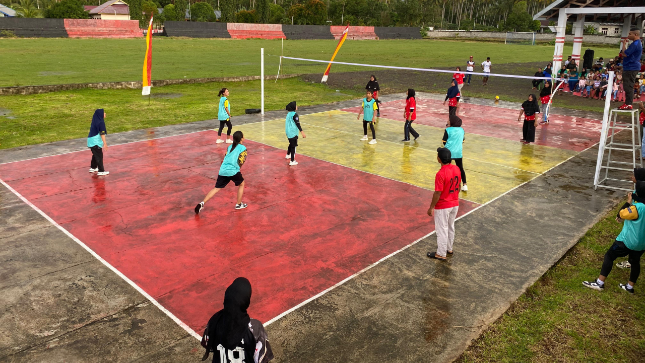 Meriahkan HUT RI ke-78: Lomba Voli di Desa Oba