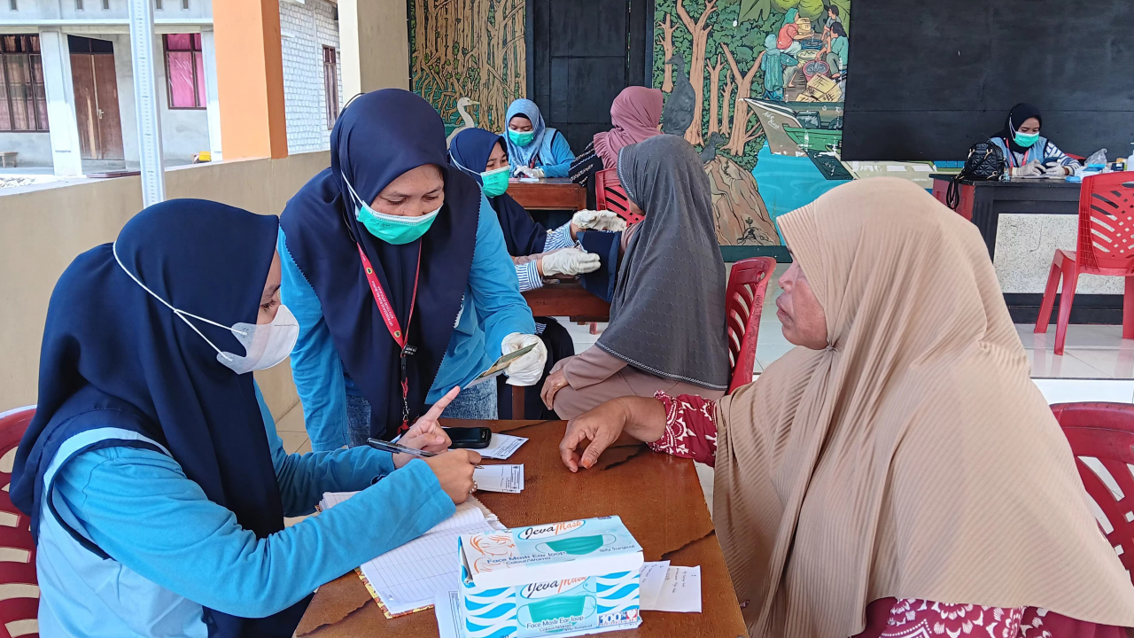 Pengobatan Gratis di Desa Maitara Selatan : Wujud Nyata Kepedulian Kesehatan Masyarakat