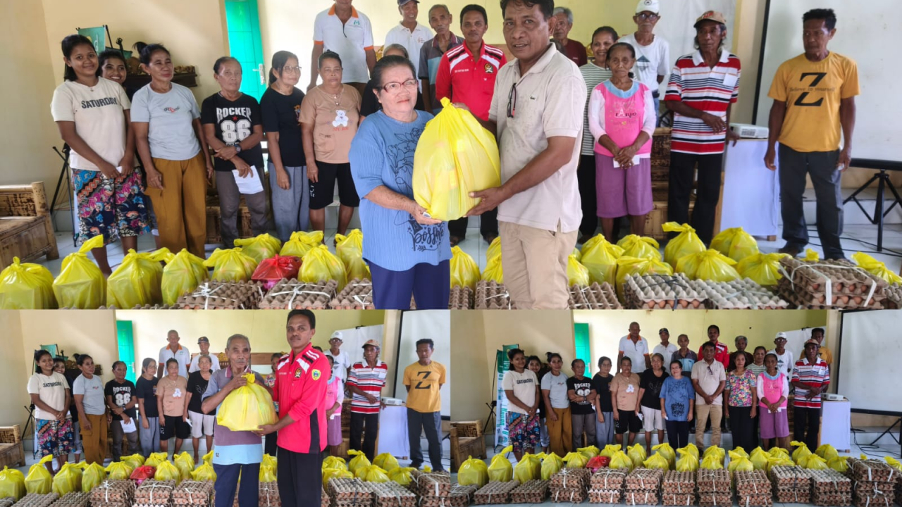 Lansia Aketobololo Terima Bantuan Hari Raya Natal & Tahun Baru