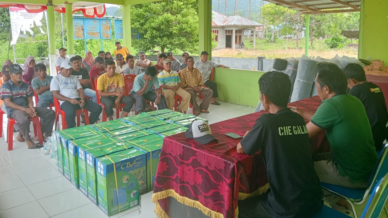 Penyaluran Bantuan Ketahanan Pangan bagi Petani dan Nelayan di Desa Akedotilou