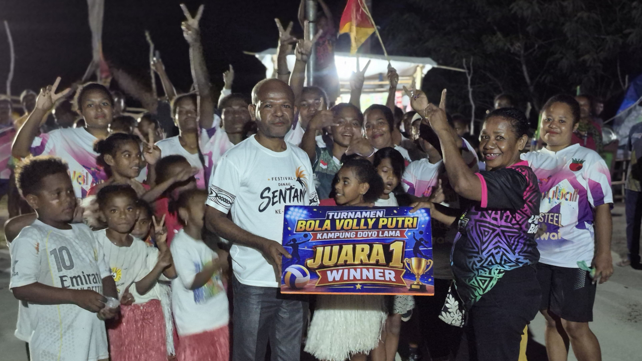 Semarak HUT RI Ke - 81 Tahun Kampung Doyo Lama Gelar Turnamen Bola Voli Putri Antar RW
