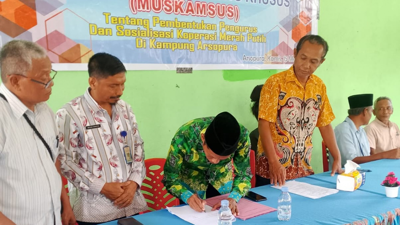 Koperasi "Merah Putih" Bangkitkan Ekonomi Kampung Arsopura