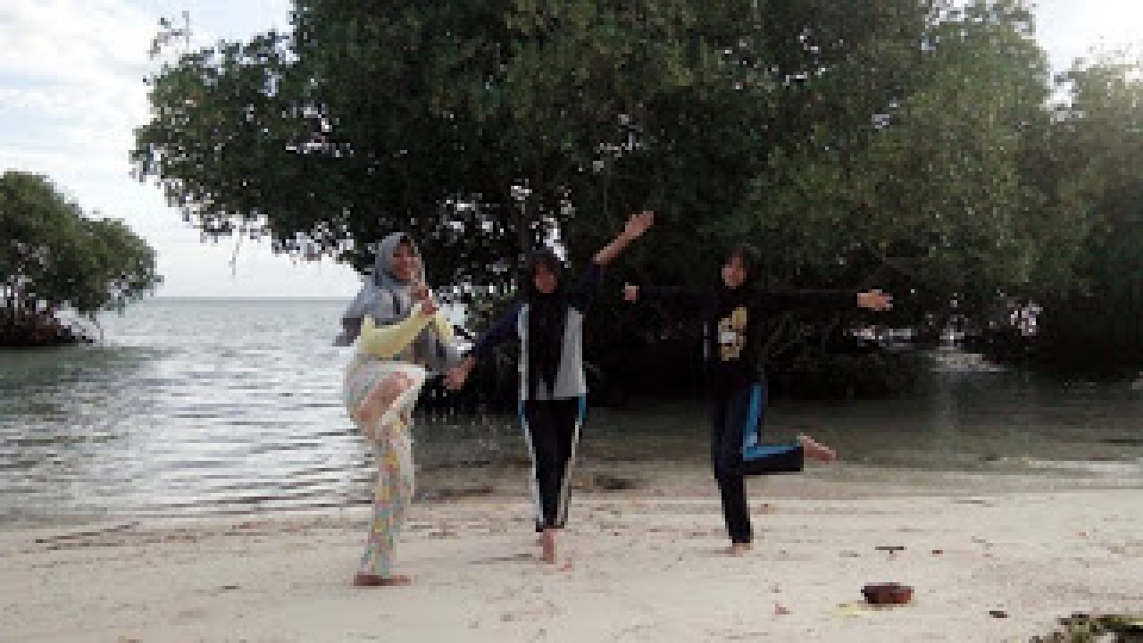 Pantai Karangkongko