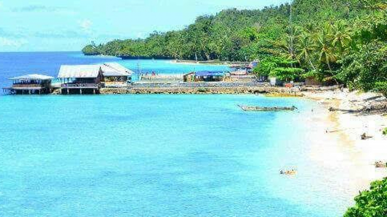 wisata pantai yensama